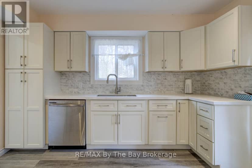 646 Oxbow Park Drive — photo 19 of 40