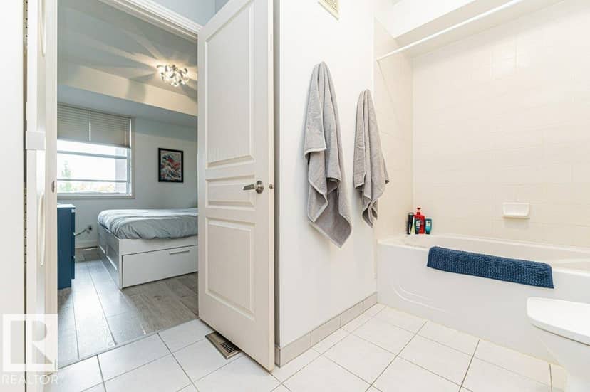 #202 9503 101 AV NW — photo 34 of 40