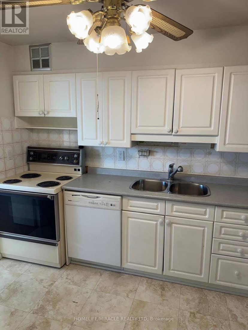 PH9 - 120 Dundalk Drive — photo 2 of 13