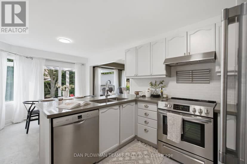 6 Saddlebrook Court — photo 9 of 40