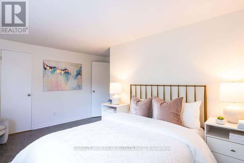 6 Snowshoe Crescent — photo 16 of 30