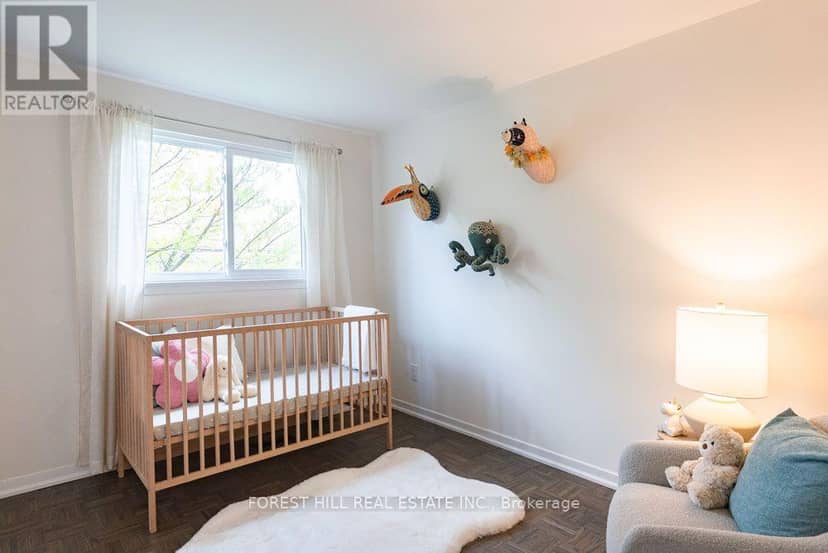 6 Snowshoe Crescent — photo 19 of 30