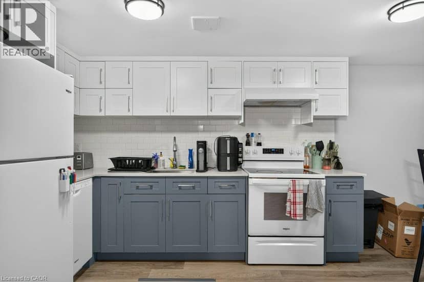 40 CLARENDON Avenue — photo 31 of 40