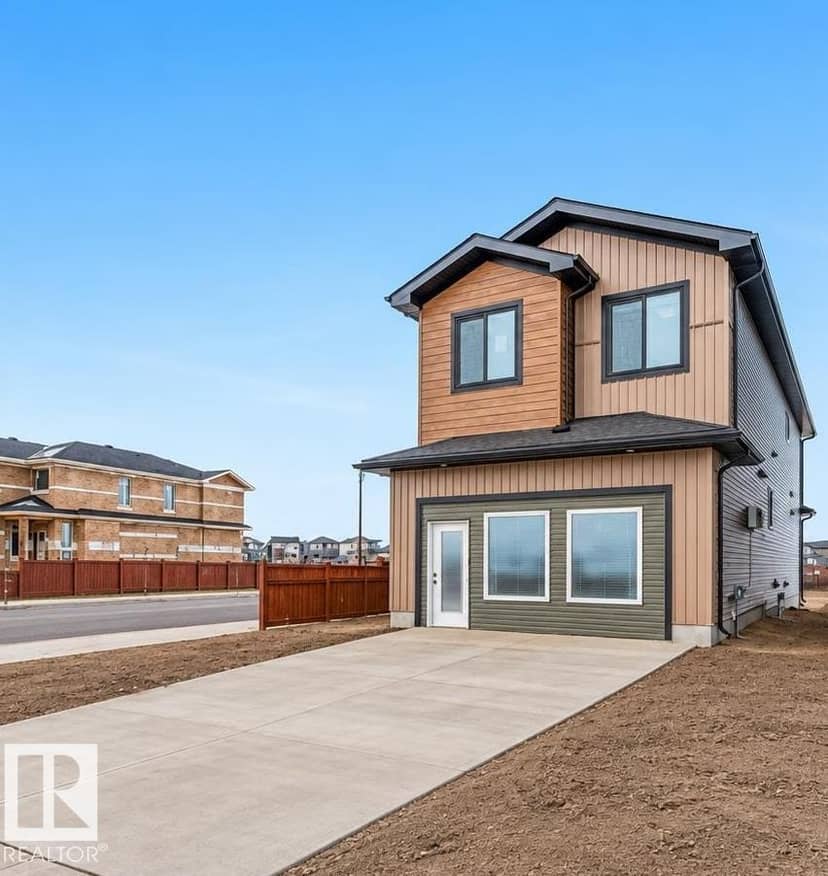 2 Tenuto Li, Spruce Grove