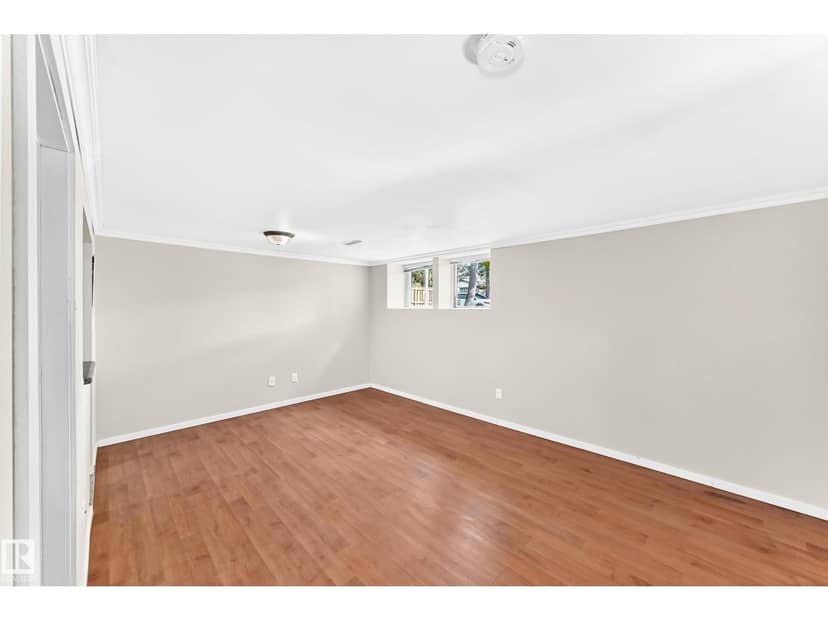 9536 155 ST NW — photo 37 of 40
