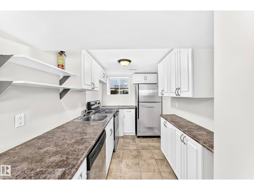 9536 155 ST NW — photo 38 of 40