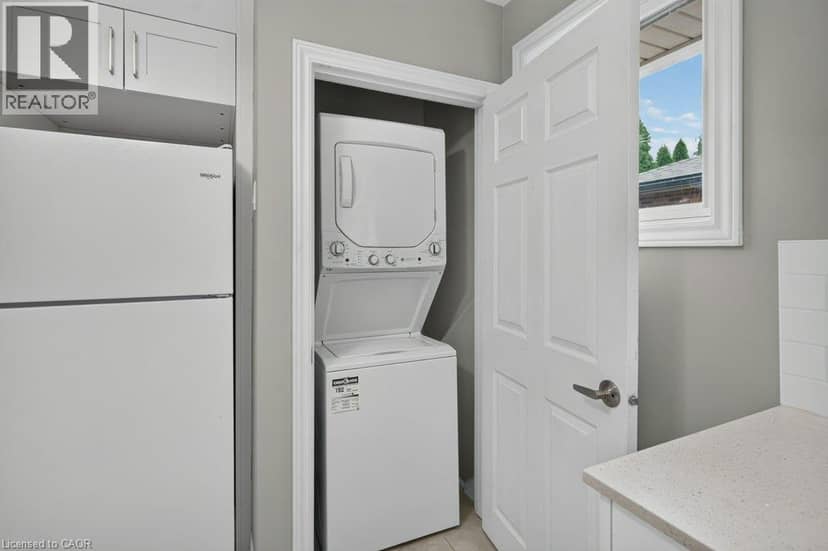 40 CLARENDON Avenue — photo 10 of 40