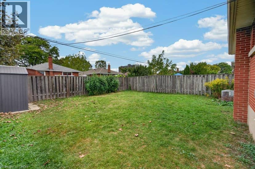 40 CLARENDON Avenue — photo 39 of 40