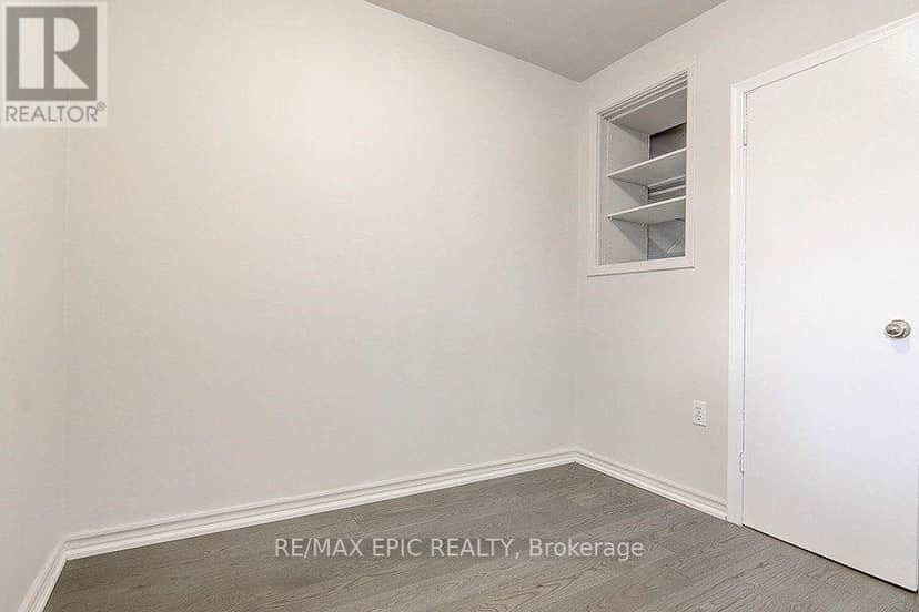 274 Taylor Mills Drive N — photo 10 of 23
