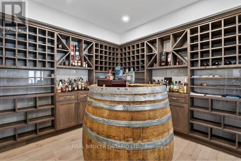 1095 Mineral Springs Road, Hamilton, photo 4