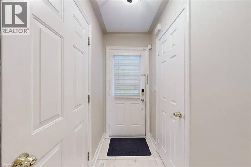 21 EASTVIEW Gate Unit# 36 — photo 10 of 28