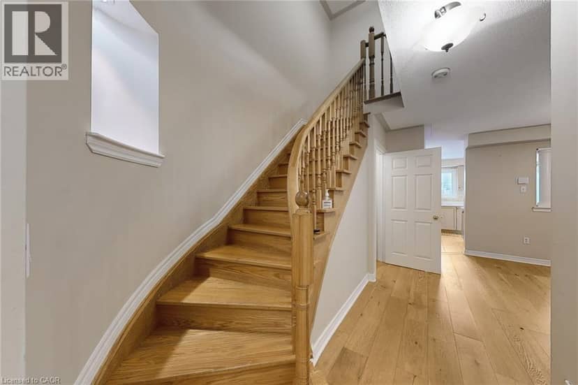21 EASTVIEW Gate Unit# 36 — photo 11 of 28