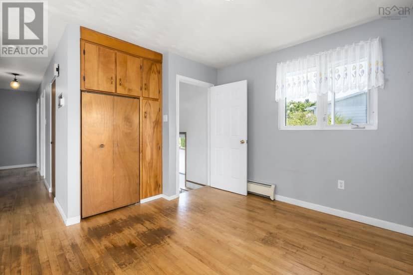 46 Himmelman Drive — photo 16 of 40
