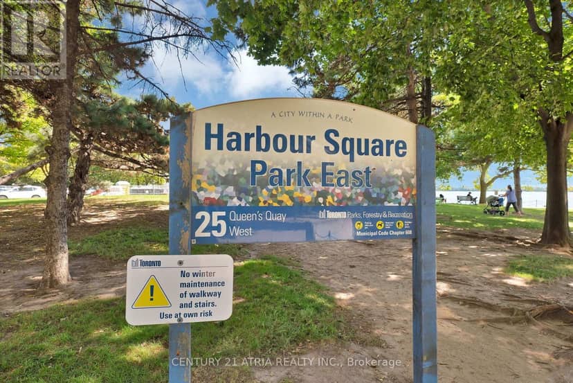 1004 - 33 Harbour Square — photo 37 of 39