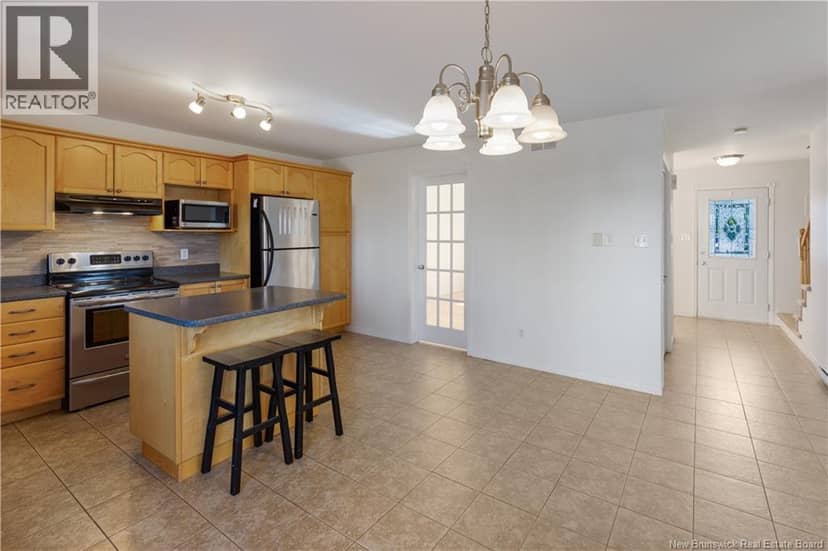 77 Stoneham Drive — photo 9 of 40