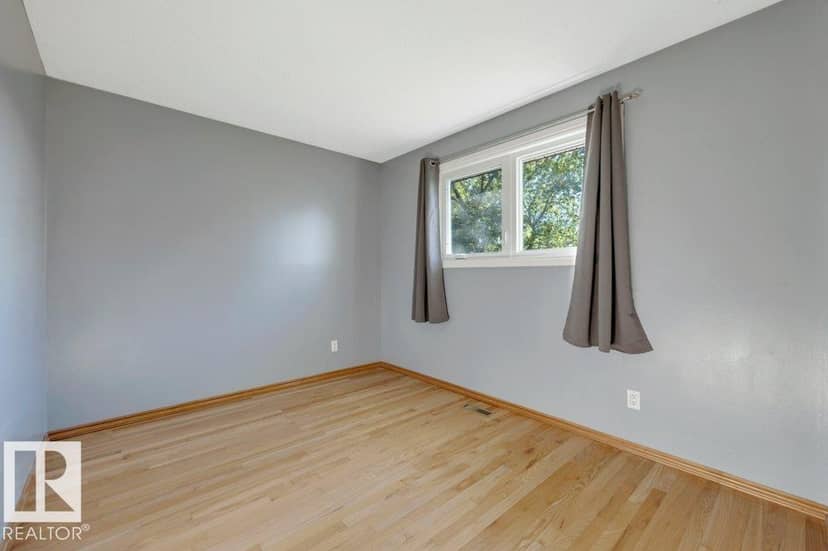 3506 44 ST — photo 30 of 40