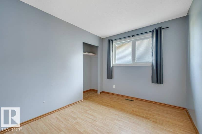 3506 44 ST — photo 33 of 40