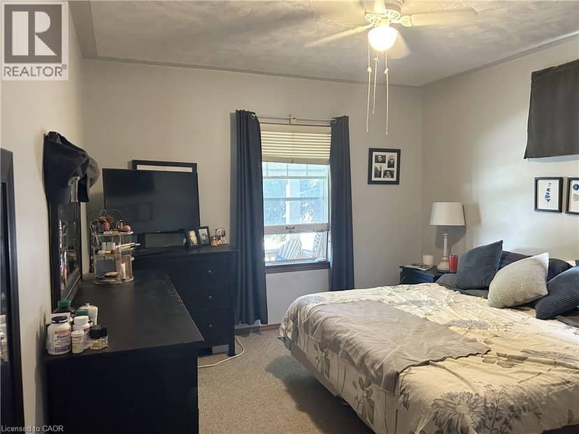 100 - 102 STANLEY Street — photo 15 of 40