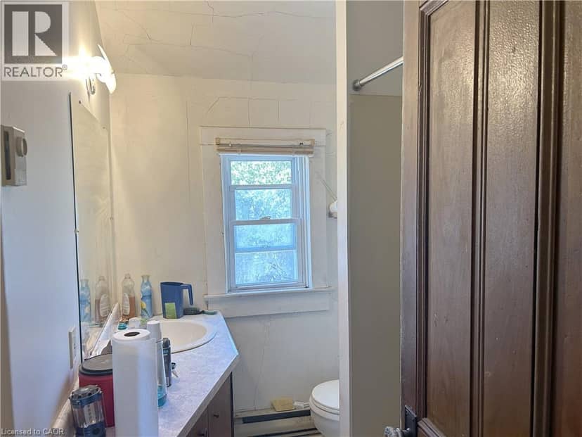100 - 102 STANLEY Street — photo 24 of 40