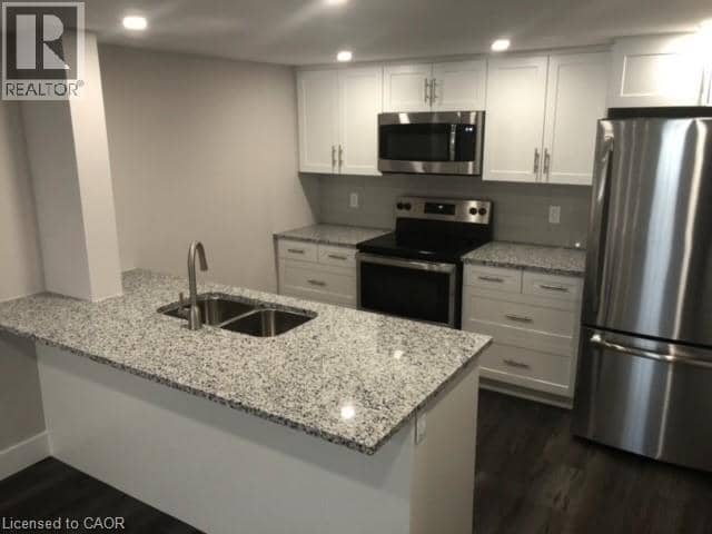 805 ROCKWAY Drive — photo 10 of 23