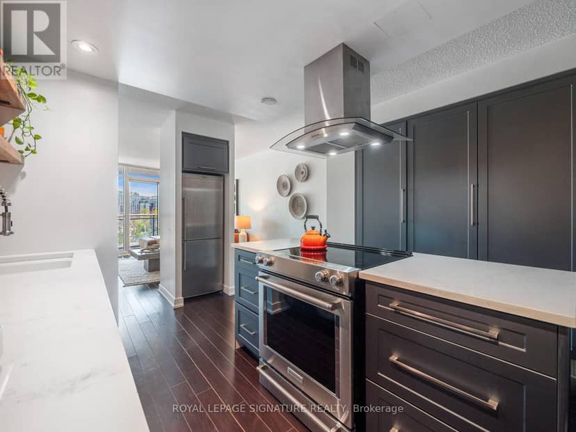 1109 - 38 Dan Leckie Way — photo 14 of 40