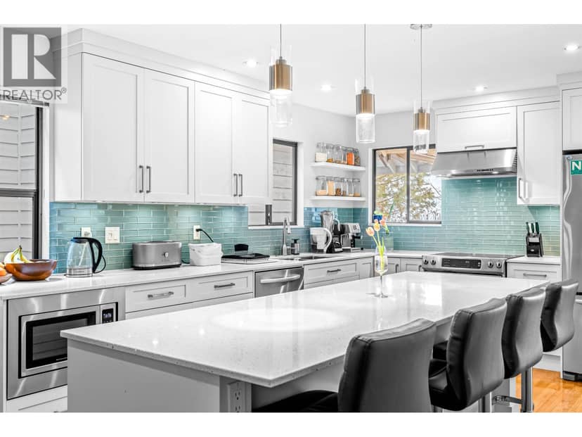 5709 OWL COURT, North Vancouver, photo 3