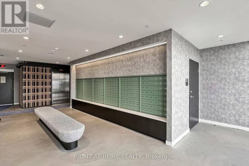 909 - 474 Caldari Road — photo 5 of 40