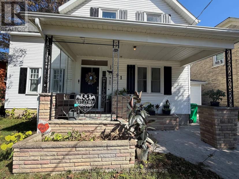 91 Patrick Street W, North Huron, photo 2