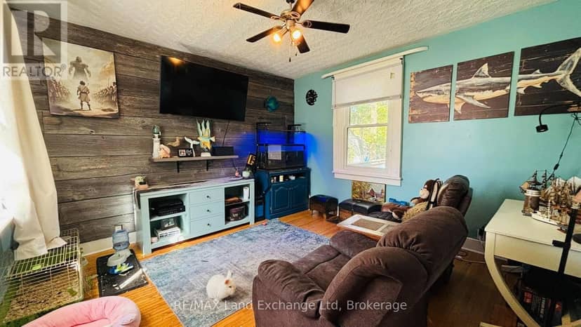 91 Patrick Street W, North Huron, photo 6