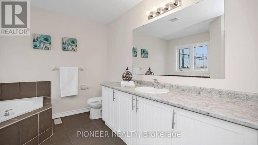 112 Palace Street — photo 28 of 40