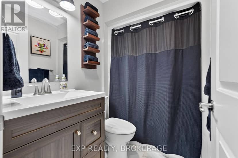 32 Curtis Street — photo 26 of 40