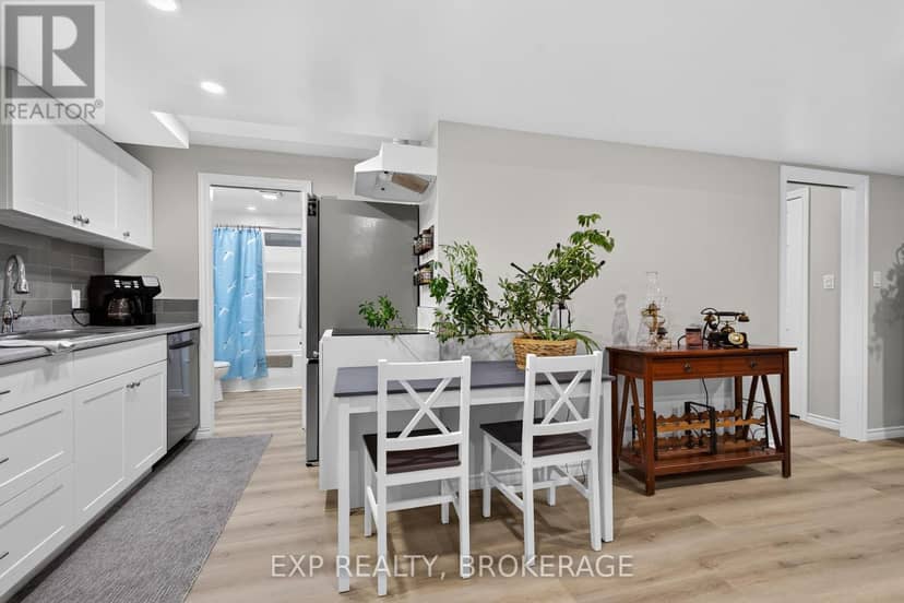 32 Curtis Street — photo 34 of 40