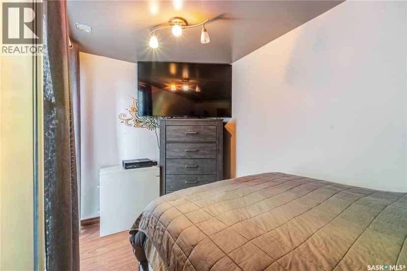501 Railway AVENUE — photo 13 of 29