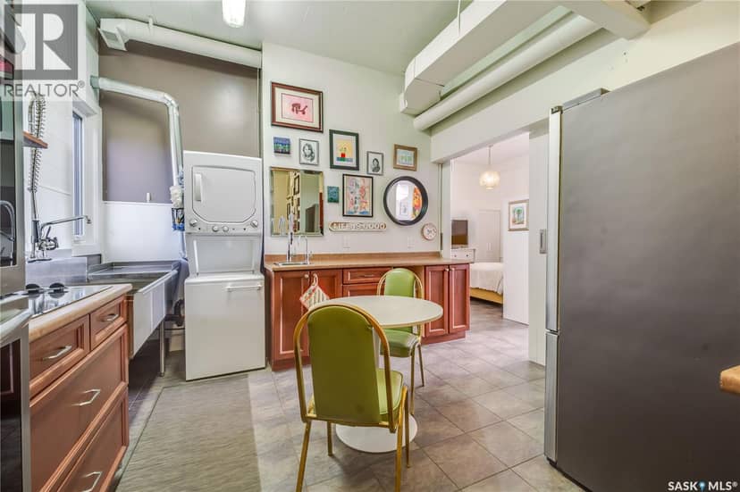 501 Railway AVENUE — photo 17 of 29