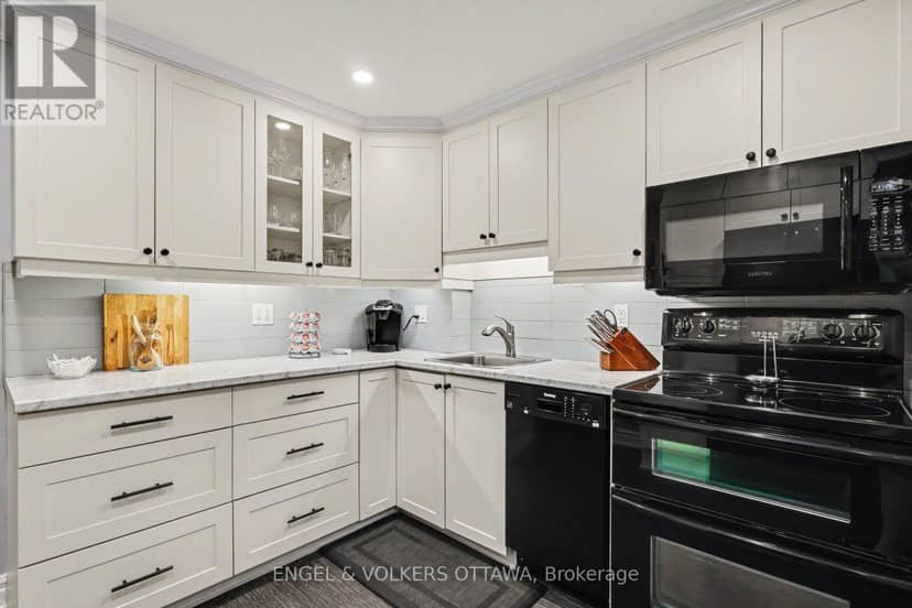 109 - 915 Elmsmere Road — photo 18 of 40