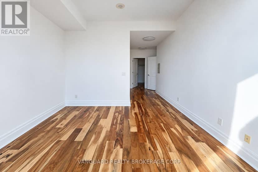 5104 - 16 Harbour Street — photo 6 of 16