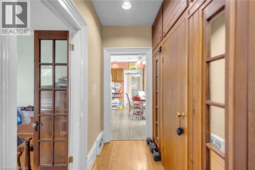 17 SCARFE Avenue, Brantford, photo 7
