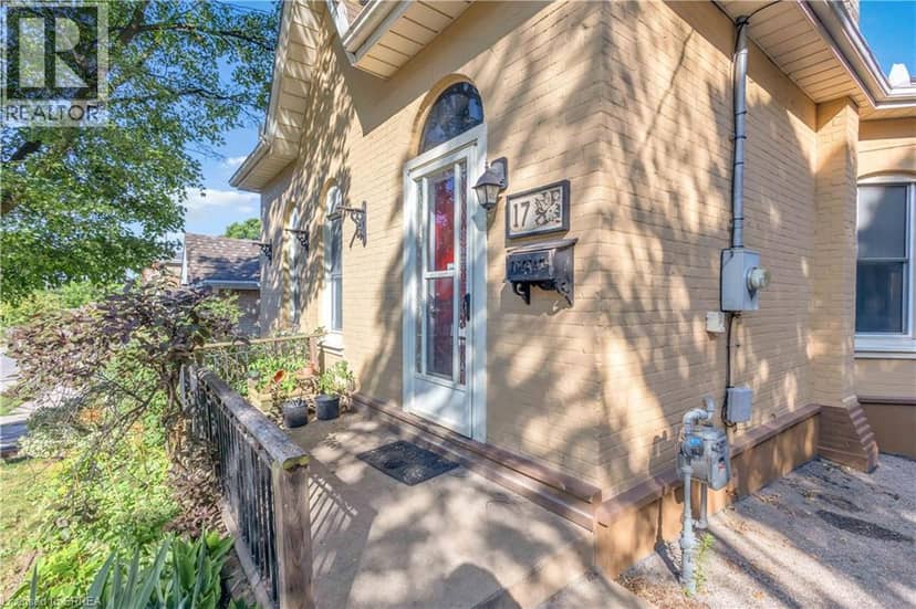17 SCARFE Avenue, Brantford, photo 5