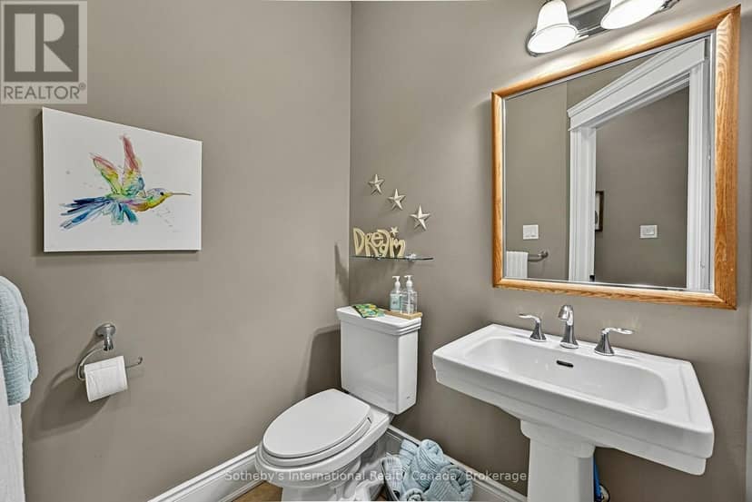 9 Meadowbrook Lane — photo 18 of 40