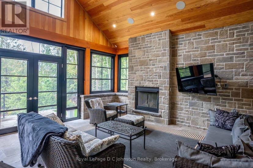 28 Lakeside Woods Crescent — photo 19 of 40