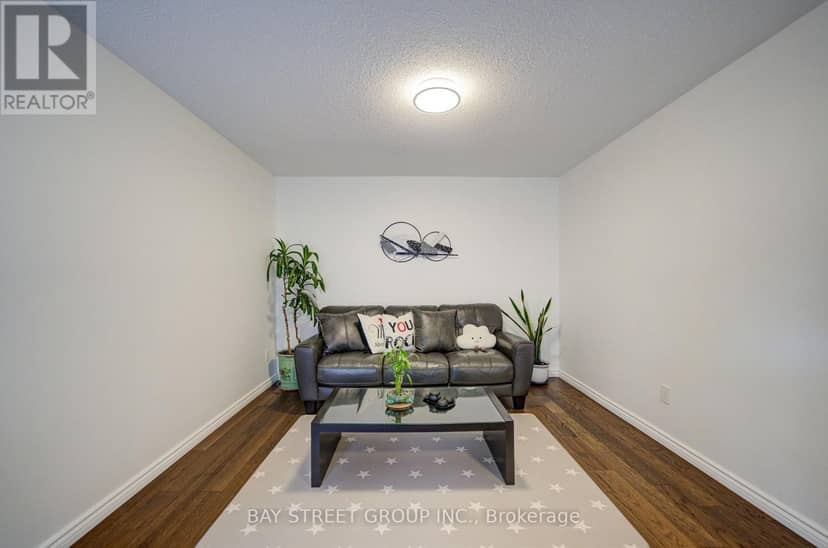 10 Hemingford Place — photo 10 of 36