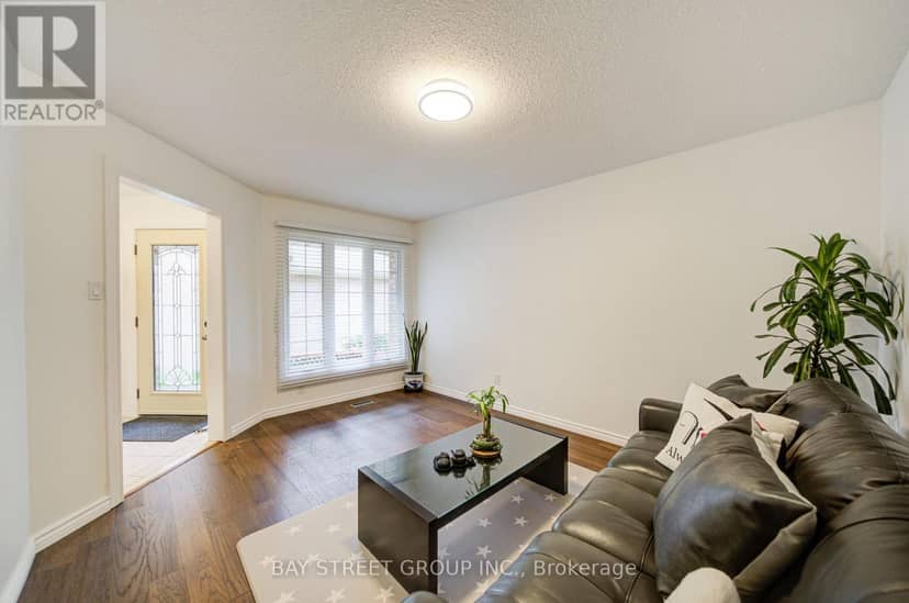 10 Hemingford Place — photo 9 of 36
