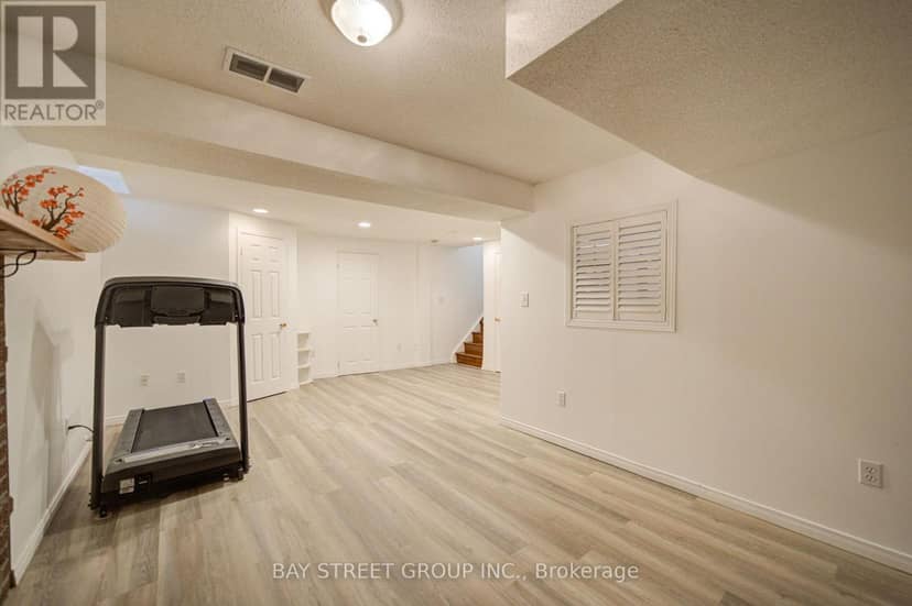 10 Hemingford Place — photo 31 of 36