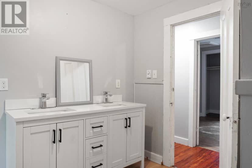 600 Main Street, Lawrencetown, photo 8