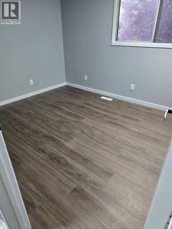 215 Pineset Place NE, Calgary, photo 7