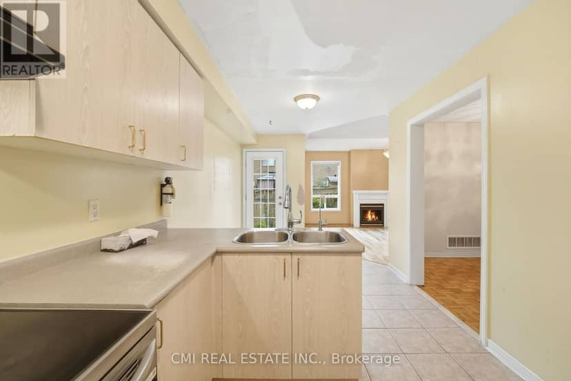 8555 Martin Grove Road — photo 15 of 40