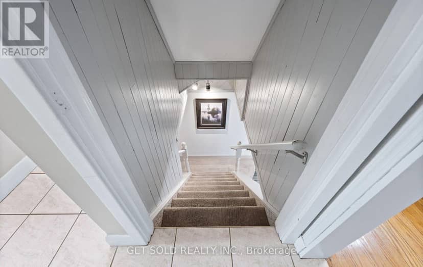 25 Allenby Avenue — photo 28 of 40