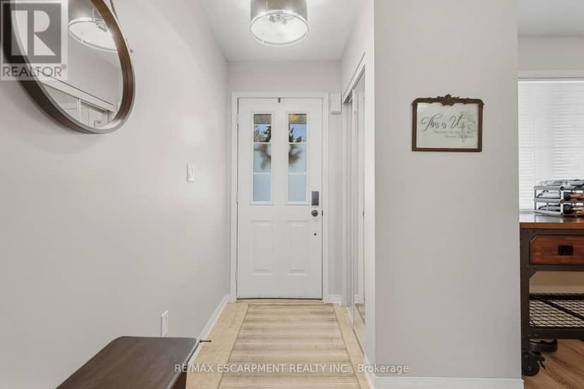 14 Kenyon Crescent, Grimsby, photo 5