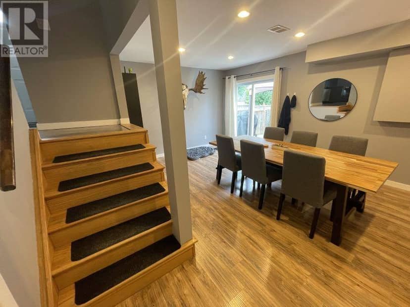 177 Axmith AVE — photo 15 of 30
