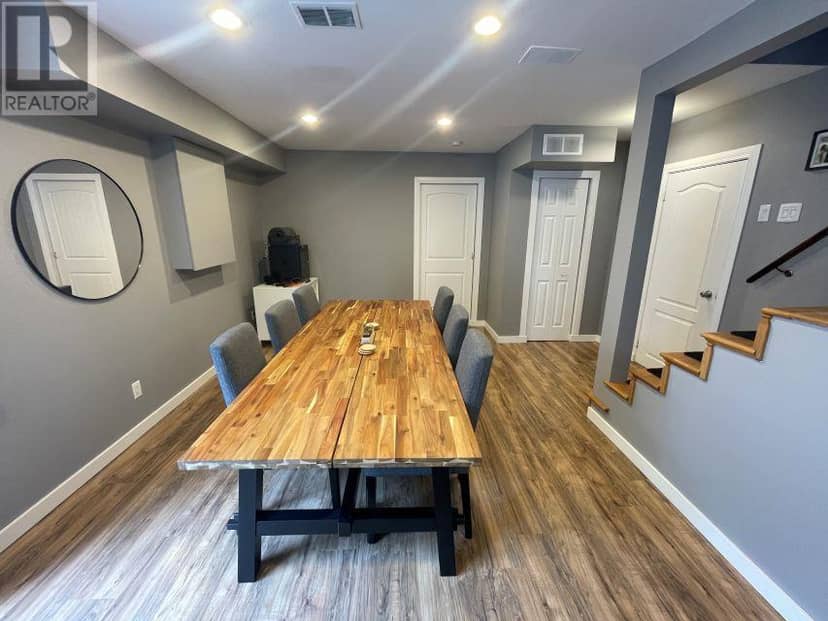 177 Axmith AVE — photo 17 of 30